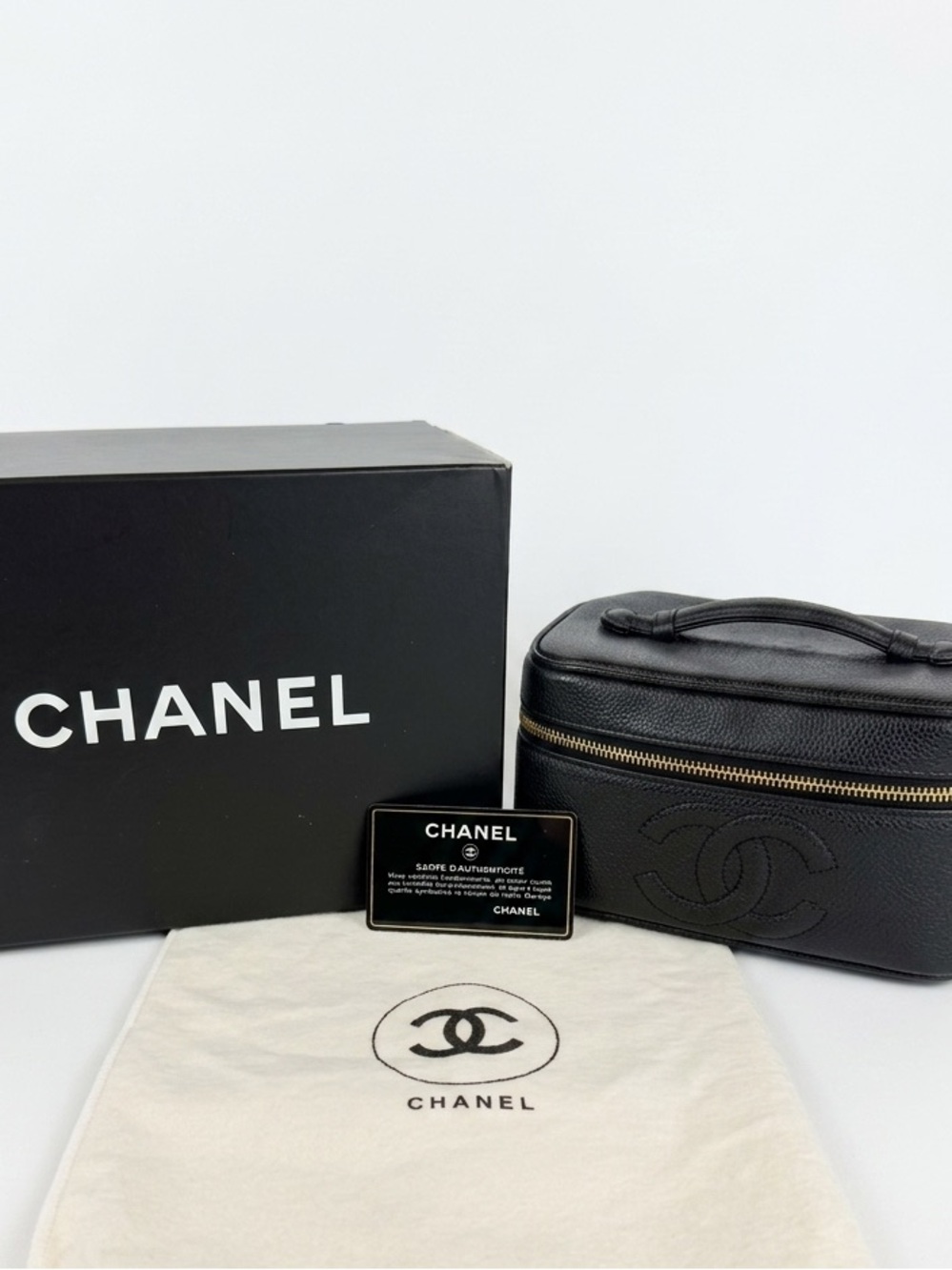 CHANEL Vintage Black Caviar Vanity Case Bag Cosmetic CC Logo Auth Box Dustbag